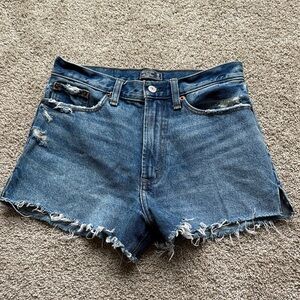 Abercrombie & Fitch Women’s Size 26 Annie Hi Rise Distressed Cut Off Jean Shorts